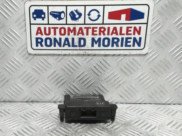 Computer, miscellaneous from a Volkswagen Caddy III (2KA,2KH,2CA,2CH) 2.0 SDI 2005