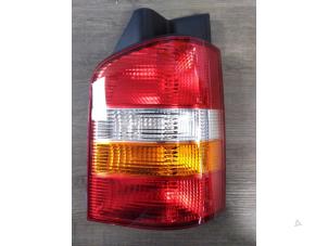 New Taillight, right Volkswagen Transporter Price € 18,15 Inclusive VAT offered by Automaterialen Ronald Morien B.V.