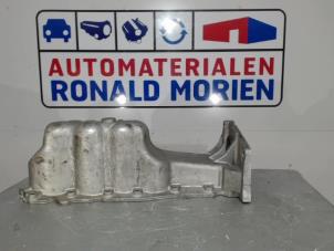 Usados Bandeja de cárter Opel Corsa C 1.4 16V Twin Port Precio € 50,00 Norma de margen ofrecido por Automaterialen Ronald Morien B.V.