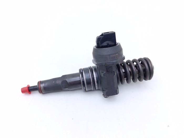 Usagé Injecteurs Volkswagen Passat (3C2) 2.0 TDI 140 Prix € 25,00 Règlement à la marge proposé par Automaterialen Ronald Morien B.V.