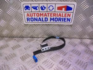 Gebrauchte Antenne Opel Vivaro 1.6 CDTI BiTurbo 140 Preis € 9,99 Mit Mehrwertsteuer angeboten von Automaterialen Ronald Morien B.V.