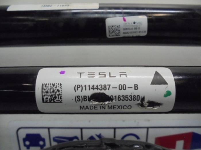 Subchasis de un Tesla Model 3 EV AWD 2021