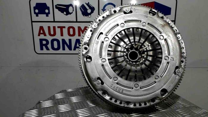Clutch kit (complete) from a Volkswagen T-Roc 1.5 TSI Evo BMT 16V 2020