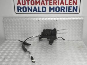 Used Gear lever Volkswagen Transporter Price € 175,00 Inclusive VAT offered by Automaterialen Ronald Morien B.V.