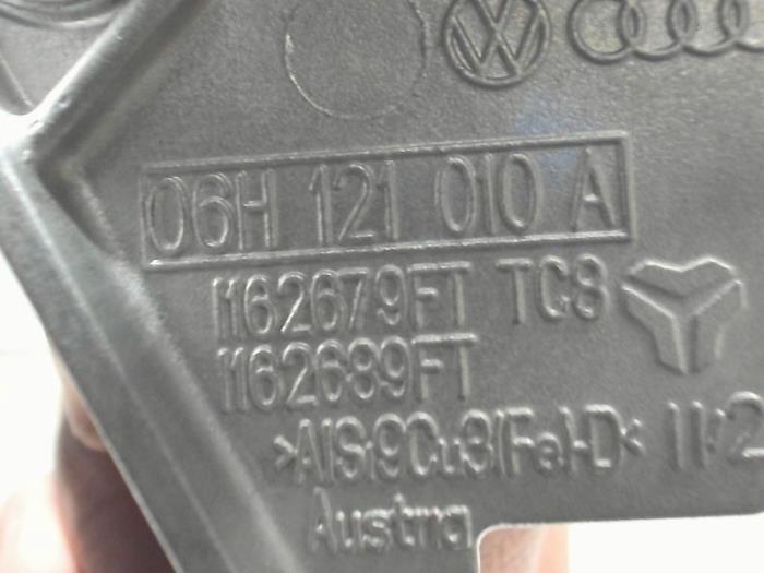 Boîtier thermostat d'un Volkswagen Golf VI Variant (AJ5/1KA) 2.0 GTI 16V 2013