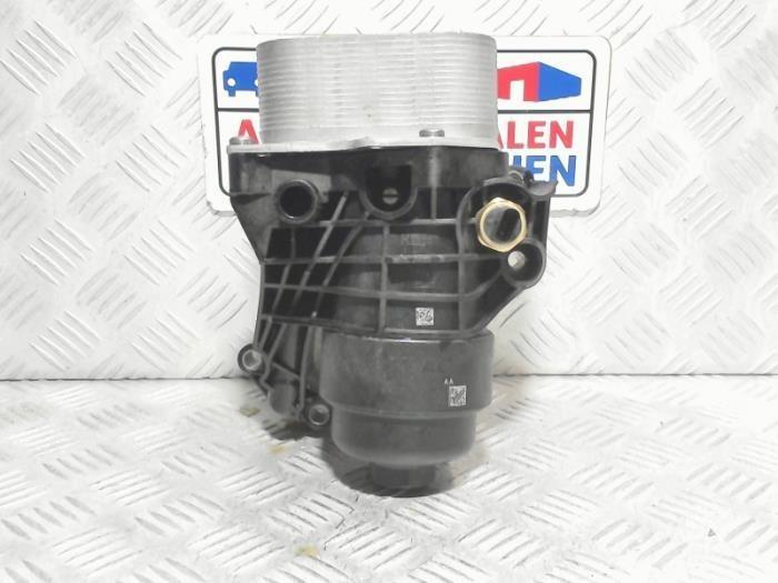 Gebrauchte Ölfiltergehäuse Volkswagen Transporter/Caravelle T6 2.0 TDI 204 Preis € 102,85 Mit Mehrwertsteuer angeboten von Automaterialen Ronald Morien B.V.