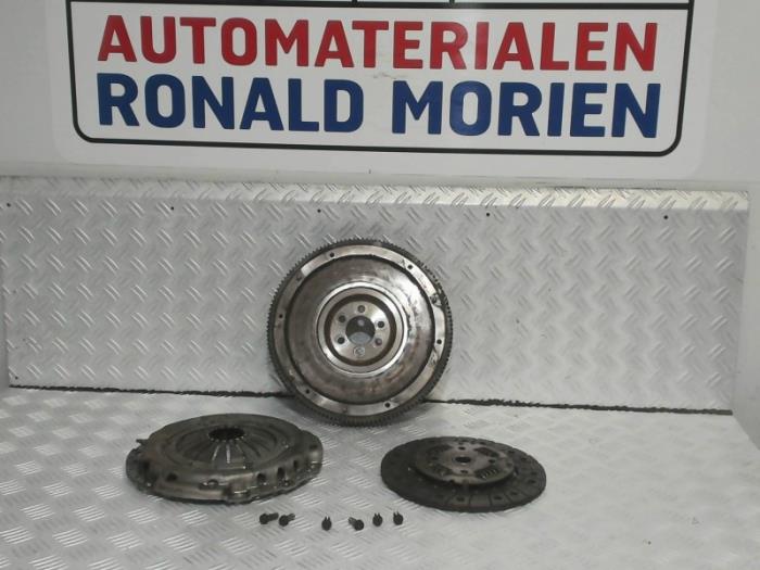 Gebrauchte Kupplungsset (komplett) Volkswagen Golf IV (1J1) 1.8 20V Preis € 95,00 Margenregelung angeboten von Automaterialen Ronald Morien B.V.