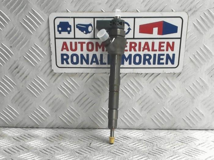Neuf Injecteurs Volkswagen Golf VIII (CD1) Prix € 211,75 Prix TTC proposé par Automaterialen Ronald Morien B.V.