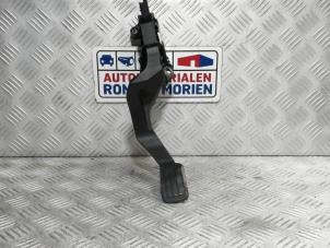 Used Accelerator pedal Opel Corsa F (UB/UP) 1.2 12V 75 Price € 29,00 Inclusive VAT offered by Automaterialen Ronald Morien B.V.