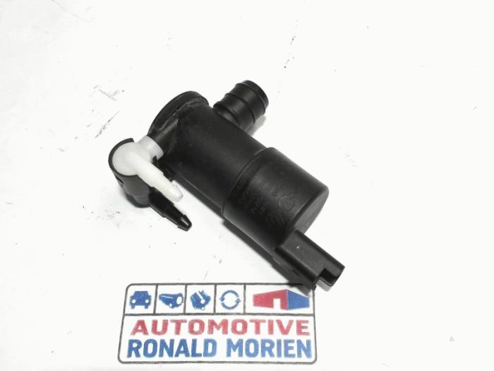 Windscreen washer pump Opel Corsa F 1.2 12V 75 9825894180 PSA