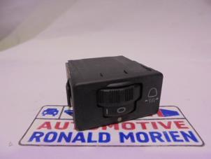 Used Light switch Peugeot 107 1.0 12V Price € 5,00 Margin scheme offered by Automaterialen Ronald Morien B.V.