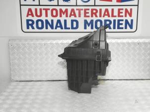 Used Air filter Volkswagen Transporter/Caravelle T6 2.0 TDI 150 Price € 65,00 Inclusive VAT offered by Automaterialen Ronald Morien B.V.