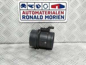 Używane Miernik ilosci powietrza Volkswagen Transporter/Caravelle T6 2.0 TDI 150 Cena € 65,00 Z VAT oferowane przez Automaterialen Ronald Morien B.V.
