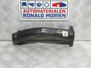 Used Air intake hose Volkswagen Transporter/Caravelle T6 2.0 TDI 150 4Motion Price € 65,00 Inclusive VAT offered by Automaterialen Ronald Morien B.V.