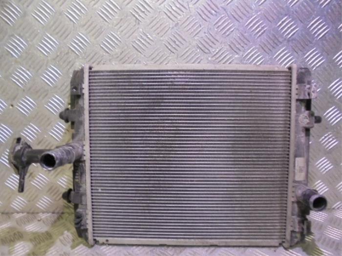 Gebrauchte Kühler Peugeot 107 1.0 12V Preis € 25,00 Margenregelung angeboten von Automaterialen Ronald Morien B.V.