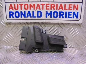Używane Przelacznik pozycji fotela Audi A3 Sportback (8VA/8VF) 1.4 TFSI 16V e-tron Cena € 29,00 Procedura marży oferowane przez Automaterialen Ronald Morien B.V.