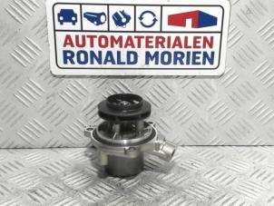 Usagé Pompe à eau Volkswagen Transporter/Caravelle T6 Prix € 95,00 Prix TTC proposé par Automaterialen Ronald Morien B.V.