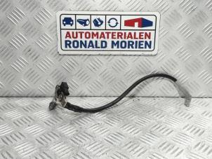 Usagé Borne de batterie Hyundai Ioniq Electric Prix € 59,00 Règlement à la marge proposé par Automaterialen Ronald Morien B.V.