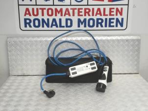 Usagé Câble de recharge électrique Hyundai Ioniq Electric Prix € 356,95 Prix TTC proposé par Automaterialen Ronald Morien B.V.