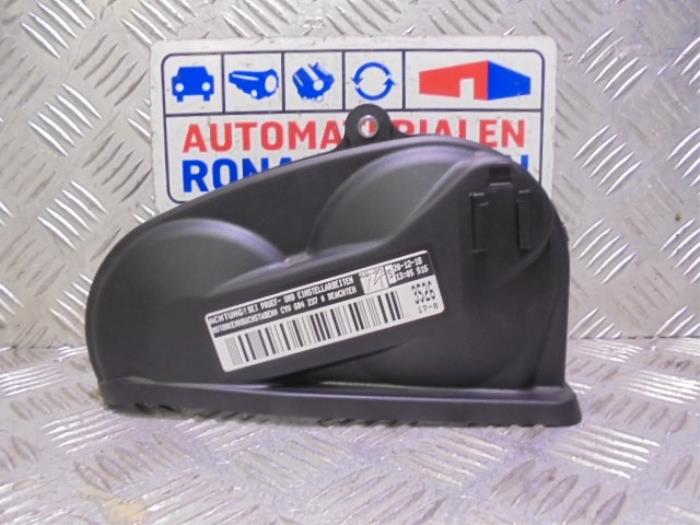 Neuf Couvercle de distribution Volkswagen Golf Sportsvan (AUVS) 1.2 TSI 16V BlueMOTION Prix € 9,99 Prix TTC proposé par Automaterialen Ronald Morien B.V.