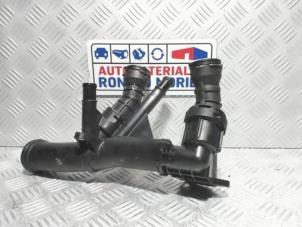 Used Thermostat housing Volkswagen Golf VII (AUA) 1.6 TDI 16V Price € 34,99 Inclusive VAT offered by Automaterialen Ronald Morien B.V.