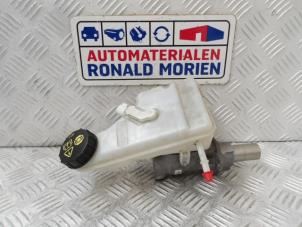 Used Master cylinder Ford Focus 3 Wagon 1.0 Ti-VCT EcoBoost 12V 125 Price € 75,00 Margin scheme offered by Automaterialen Ronald Morien B.V.