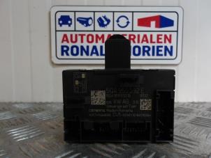 Used Central door locking module Seat Ateca (5FPX) 1.0 TSI 12V Price € 25,00 Margin scheme offered by Automaterialen Ronald Morien B.V.