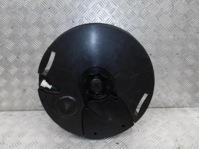 Używane Subwoofer Audi Q5 (8RB) 3.0 TDI V6 24V Quattro Cena € 35,00 Procedura marży oferowane przez Automaterialen Ronald Morien B.V.