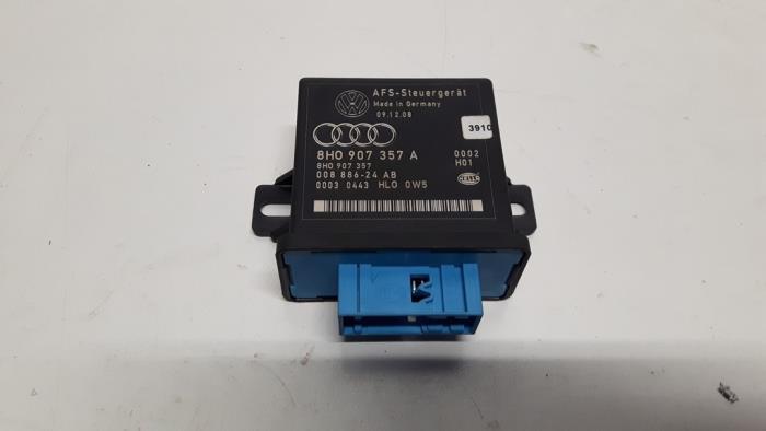 Ordinateur éclairage d'un Audi Q5 (8RB) 3.0 TDI V6 24V Quattro 2009