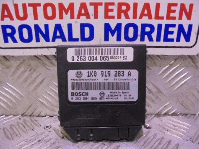 Usagé Ordinateur divers Volkswagen Golf Plus (5M1/1KP) 1.9 TDI 105 Prix € 18,15 Prix TTC proposé par Automaterialen Ronald Morien B.V.