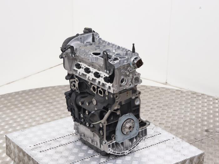 Engine from a Volkswagen Golf VII (AUA) 2.0 GTI 16V Performance Package 2017