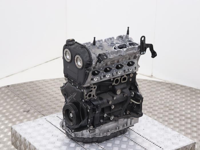 Engine from a Volkswagen Golf VII (AUA) 2.0 GTI 16V Performance Package 2017