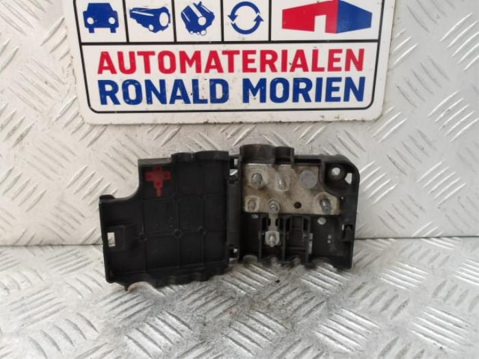 Usagé Divers Audi Q5 (8RB) 3.0 TDI V6 24V Quattro Prix € 10,00 Règlement à la marge proposé par Automaterialen Ronald Morien B.V.