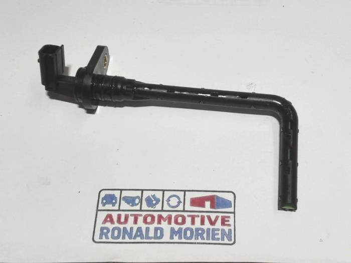 Oil level sensors with engine code R9N stock | ProxyParts.com
