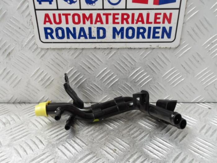 Nya Vattenrör Volkswagen Transporter/Caravelle T6 2.0 TDI 150 Pris € 14,99 Inklusive moms erbjuds av Automaterialen Ronald Morien B.V.
