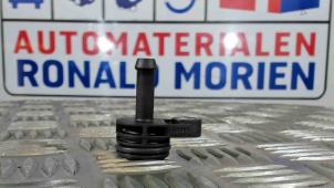 Used Water hose connection Volkswagen Golf VIII (CD1) 2.0 TSI 16V Price € 2,12 Inclusive VAT offered by Automaterialen Ronald Morien B.V.