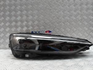 Usagé Optique avant principal droit Audi E-tron GT (F83) GT Prix € 2.843,50 Prix TTC proposé par Automaterialen Ronald Morien B.V.