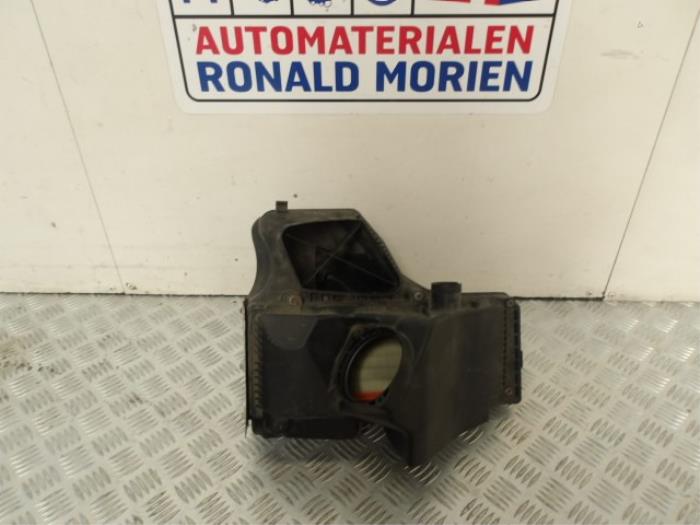 Begagnade Luftfilter Audi Q5 (8RB) 2.0 TFSI 16V Hybrid Quattro Pris € 50,00 Inklusive moms erbjuds av Automaterialen Ronald Morien B.V.