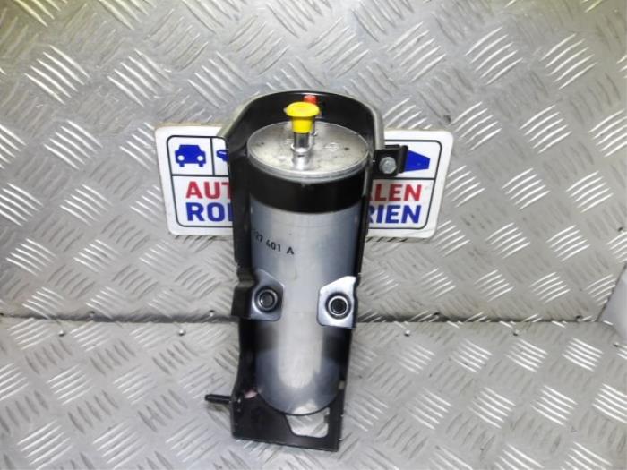 Gebrauchte Kraftstofffilter Volkswagen Transporter/Caravelle T6 2.0 TDI 150 4Motion Preis € 34,99 Mit Mehrwertsteuer angeboten von Automaterialen Ronald Morien B.V.
