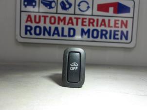Usados Interruptor Volkswagen Polo V (6R) 1.4 GTI 16V Precio € 10,00 Norma de margen ofrecido por Automaterialen Ronald Morien B.V.