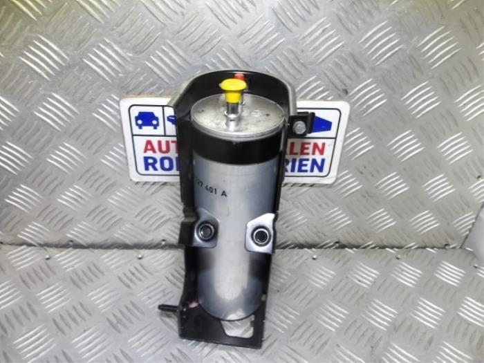 Gebrauchte Kraftstofffilter Volkswagen Transporter/Caravelle T6 2.0 TDI 150 4Motion Preis € 34,99 Mit Mehrwertsteuer angeboten von Automaterialen Ronald Morien B.V.