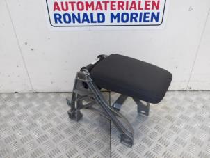 Used Armrest Audi A4 (B9) 2.0 TDI 16V Quattro Price € 95,00 Inclusive VAT offered by Automaterialen Ronald Morien B.V.