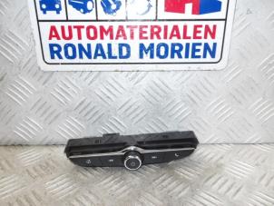 Used Multi-media control unit Opel Astra Mk.7 1.4 16V Price € 14,99 Inclusive VAT offered by Automaterialen Ronald Morien B.V.
