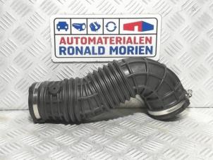 Used Air intake hose Volkswagen Transporter/Caravelle T6 2.0 TDI 150 Price € 68,99 Inclusive VAT offered by Automaterialen Ronald Morien B.V.