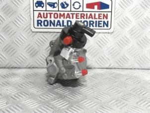 Used Mechanical fuel pump Volkswagen Transporter/Caravelle T6 2.0 TDI 150 Price € 786,50 Inclusive VAT offered by Automaterialen Ronald Morien B.V.