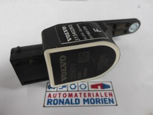 Usagé Correcteur de hauteur de phare xénon Volvo V40 Cross Country (MZ) 2.0 T3 16V Prix € 39,00 Règlement à la marge proposé par Automaterialen Ronald Morien B.V.