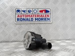 Used Additional water pump Volkswagen Transporter/Caravelle T6 2.0 TDI 150 Price € 65,00 Inclusive VAT offered by Automaterialen Ronald Morien B.V.