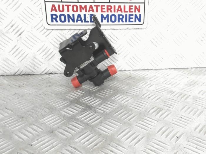 Gebrauchte Sonstige Volkswagen Passat Variant (3G5) 1.4 GTE 16V Preis € 34,99 Mit Mehrwertsteuer angeboten von Automaterialen Ronald Morien B.V.