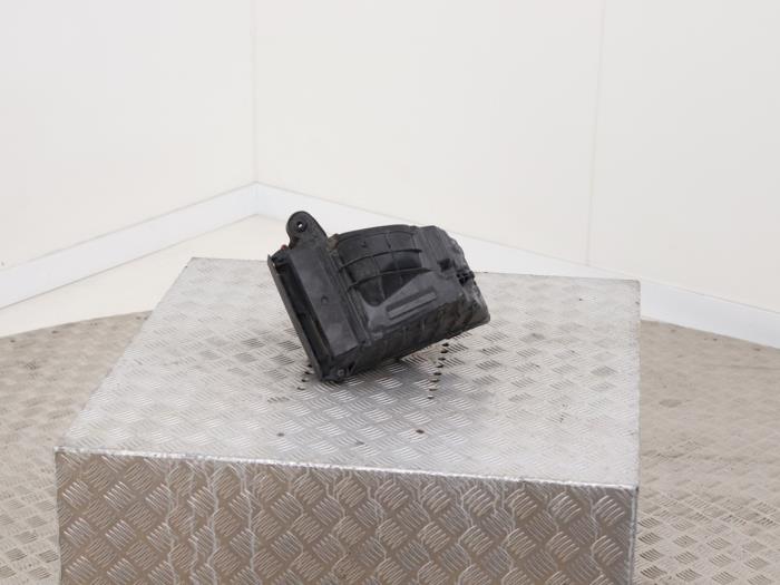 Begagnade Luftfilter Renault Megane III Coupe (DZ) 1.5 dCi 110 Pris € 19,00 Marginaltabell erbjuds av Automaterialen Ronald Morien B.V.