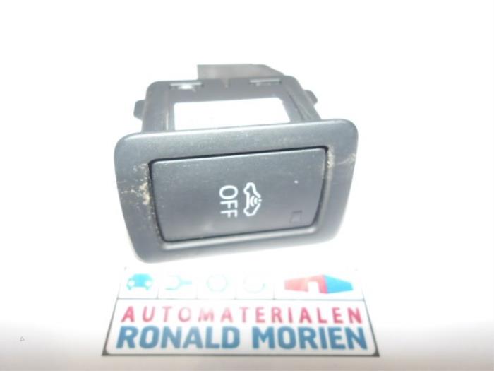 Używane Modul alarmu Audi A4 (B8) 1.8 TFSI 16V Cena € 10,00 Procedura marży oferowane przez Automaterialen Ronald Morien B.V.